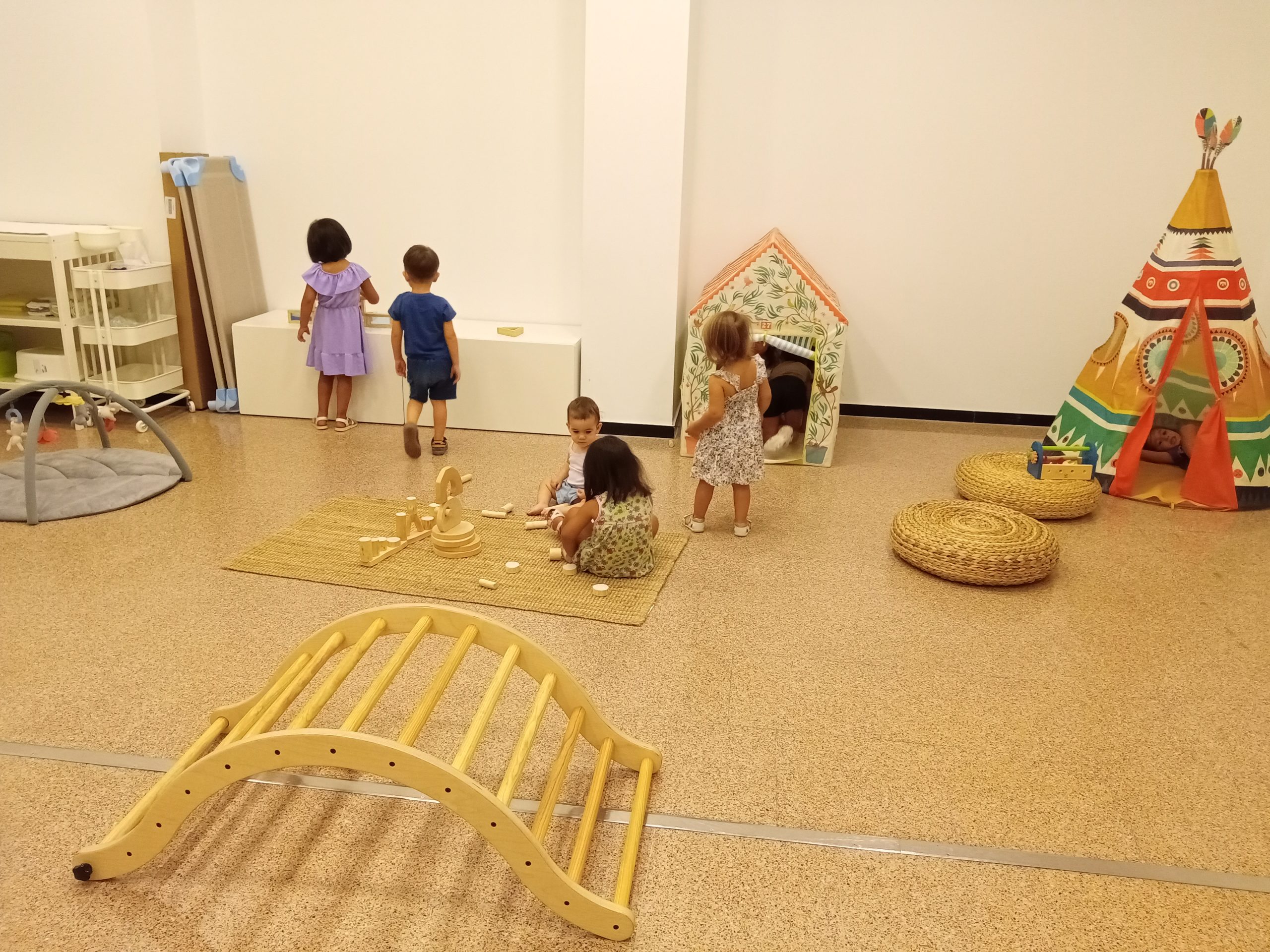 SERVEI PUNTUAL DE SUPORT I ACOMPANYAMENT CURA EN L’ÀMBIT FAMILIAR